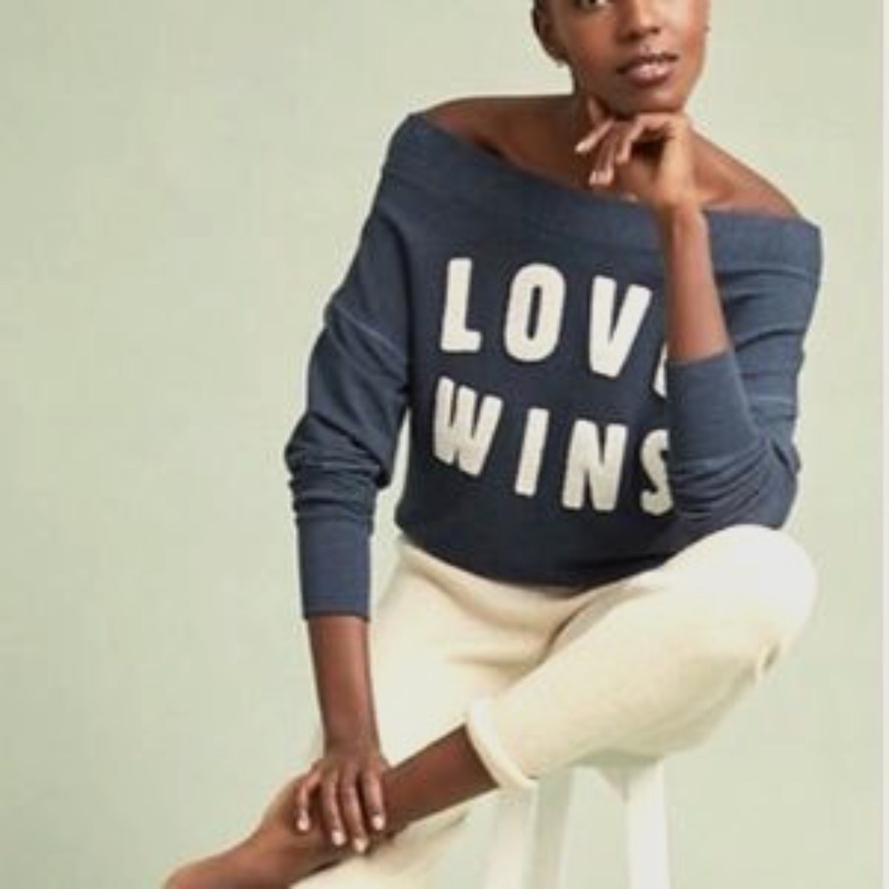 SUNDRY 'Love Wins' Pullover- size M